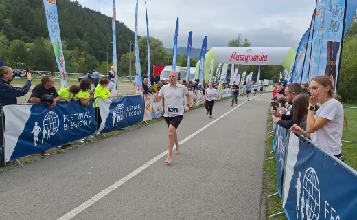 Bieg na 1 km cieszył się wielkim zainteresowaniem na Festiwalu Biegowym w Piwnicznej - 51